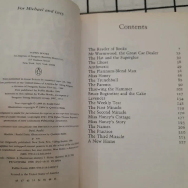 Ngoại văn Anh_ Roald Dald. MATILDA Illust. by Quentin. Puffin book.  786578