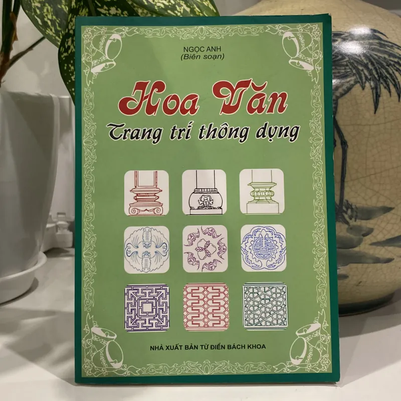 HOA VĂN TRANG TRÍ THÔNG DỤNG (XB 2007) 973289