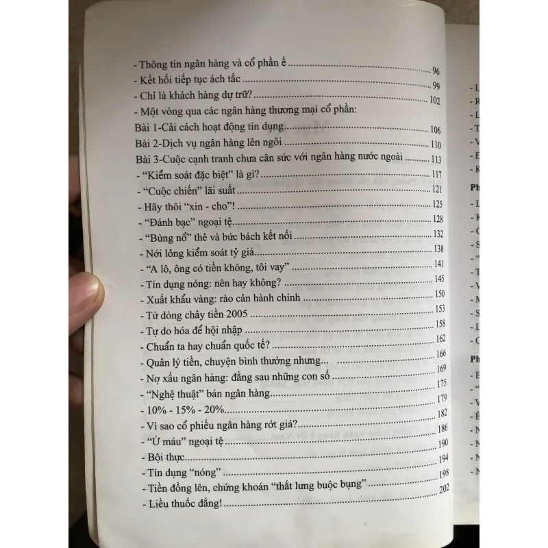 Thăng trầm ngân hàng - Hải Lý  968769