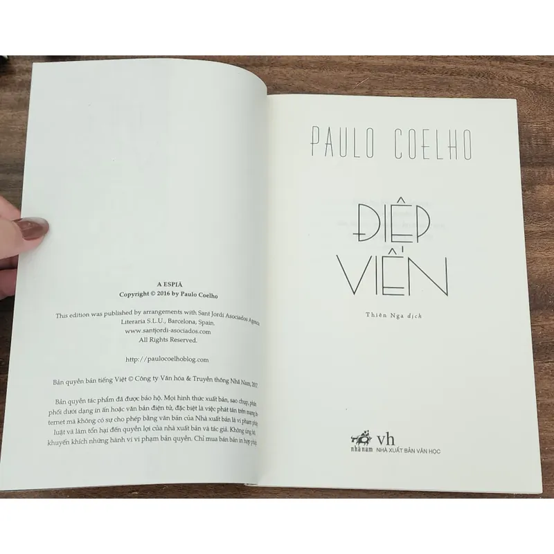 Tiểu thuyết ĐIỆP VIÊN - Paulo Coelho (178 trang) 720271