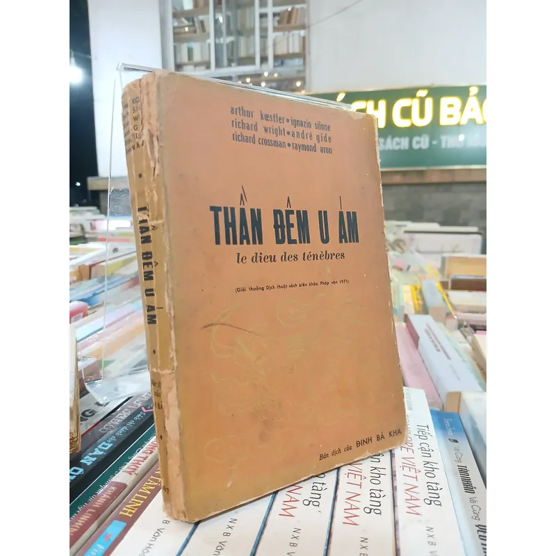 THẦN ĐÊM U ÁM (LE DIEU DES TÉNÈBRES) 703730