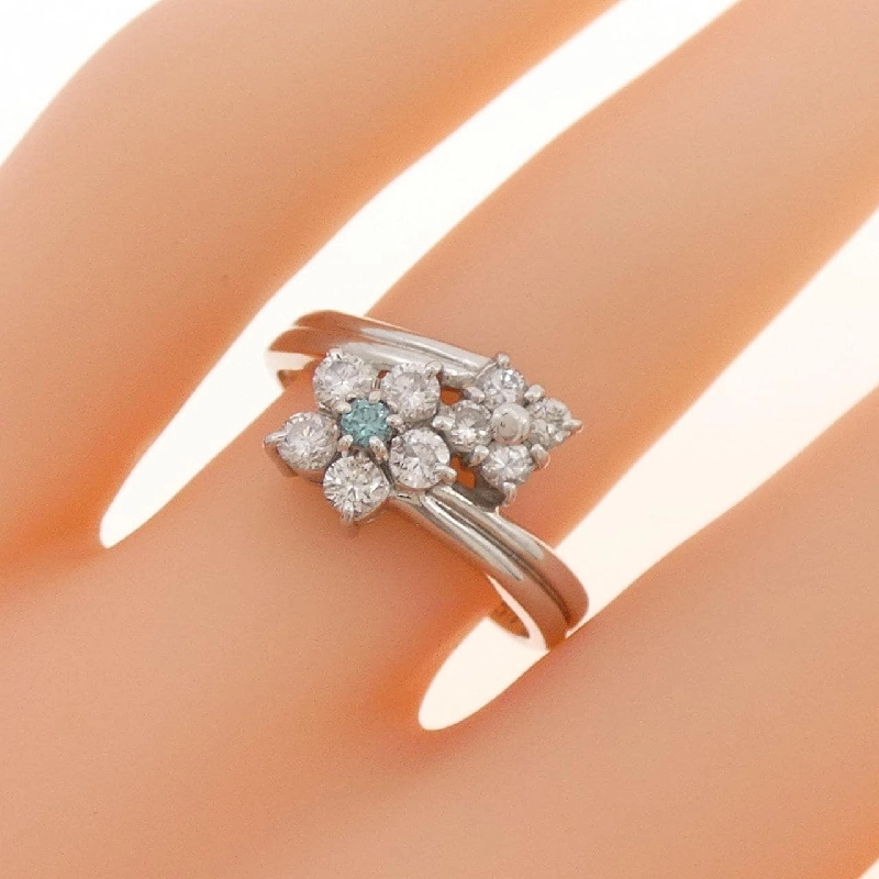 Nhẫn kim cương hoa PT900 0.50CT 672137