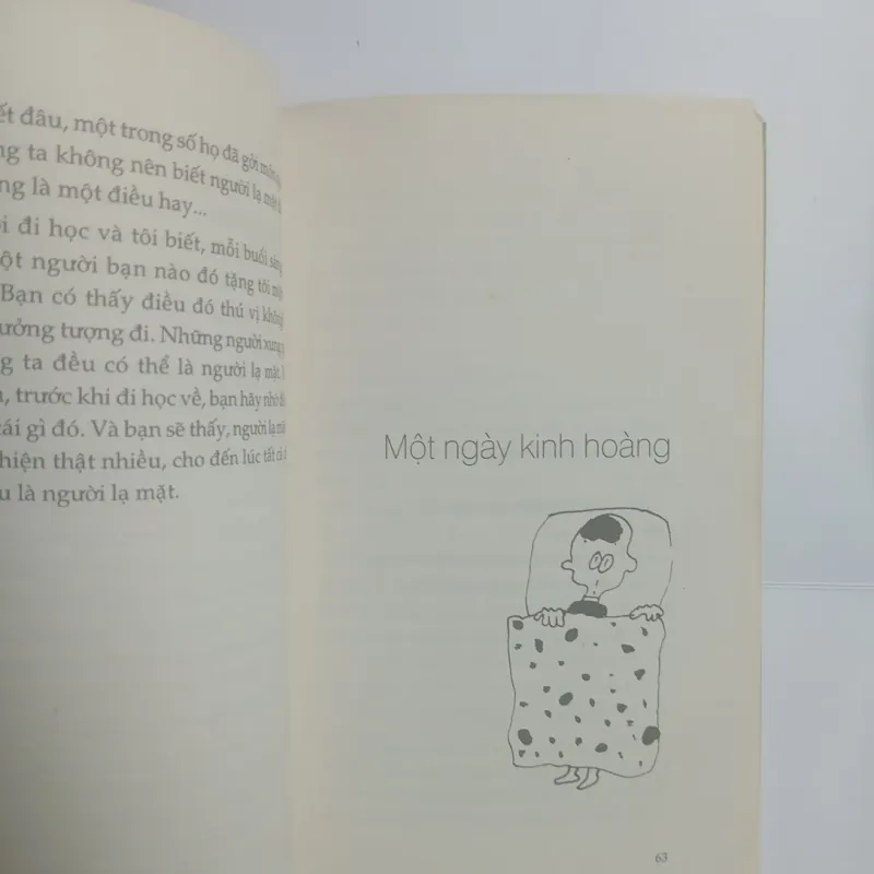 Vừa nhắm mắt, vừa mở cửa sổ 1027324