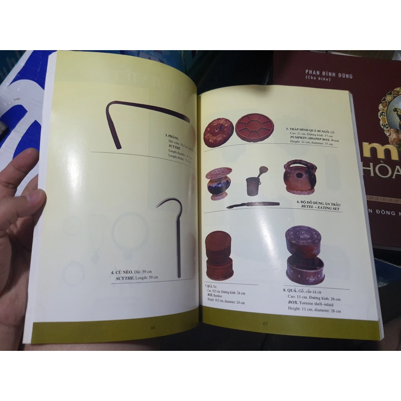 Sưu tập hiện vật các dân tộc phía nam 500322