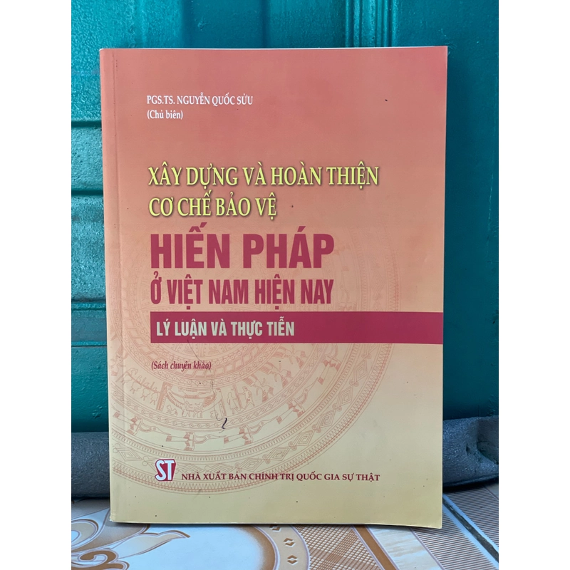 Sách chính trị 494298