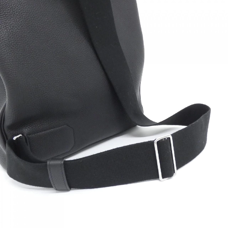 Túi đeo vai Hermès Akkad GM 083591CK 611045