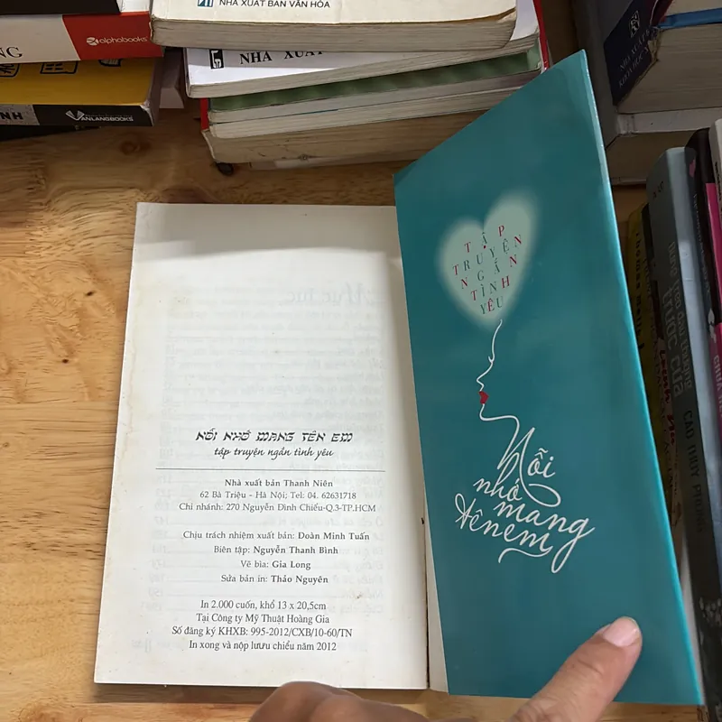 II Tập Truyện Ngắn Tình Yêu: Nỗi Nhớ Mang Tên Em - Nhiều Tác Giả - 2012 696017