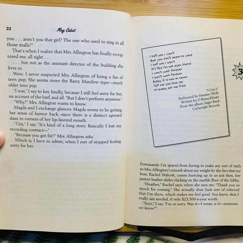 [Sách tiếng Anh 2hand] Like new 90% - 📖 Size 12 Is Not Fat – Meg Cabot 590269