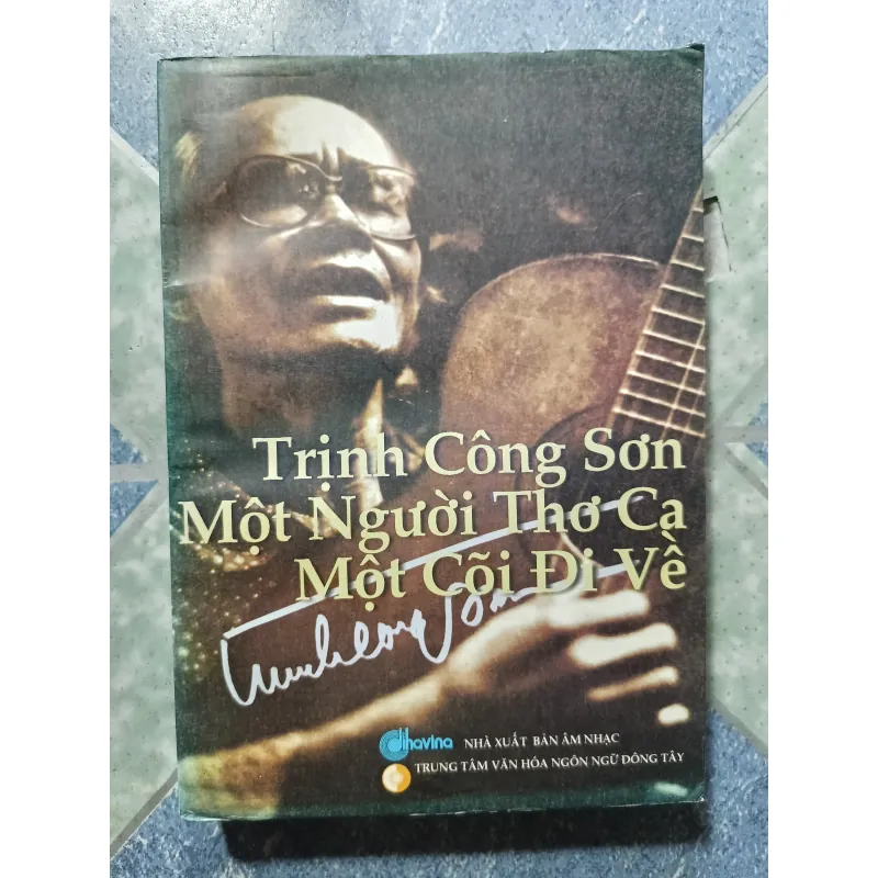 Trịnh Công Sơn - Một người thơ ca Một cõi đi về 997340