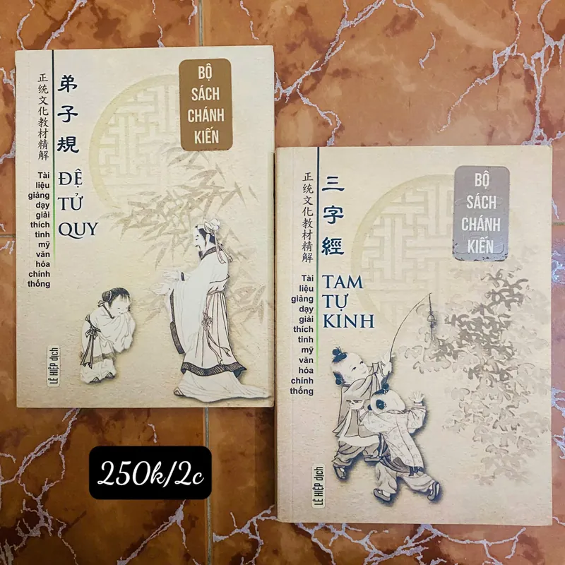 Bộ 2 quyển  - Chánh Kiến - Đệ Tử Quy và Tam Tự Kinh _ dịch bởi Lê Hiệp#HATRA 698102