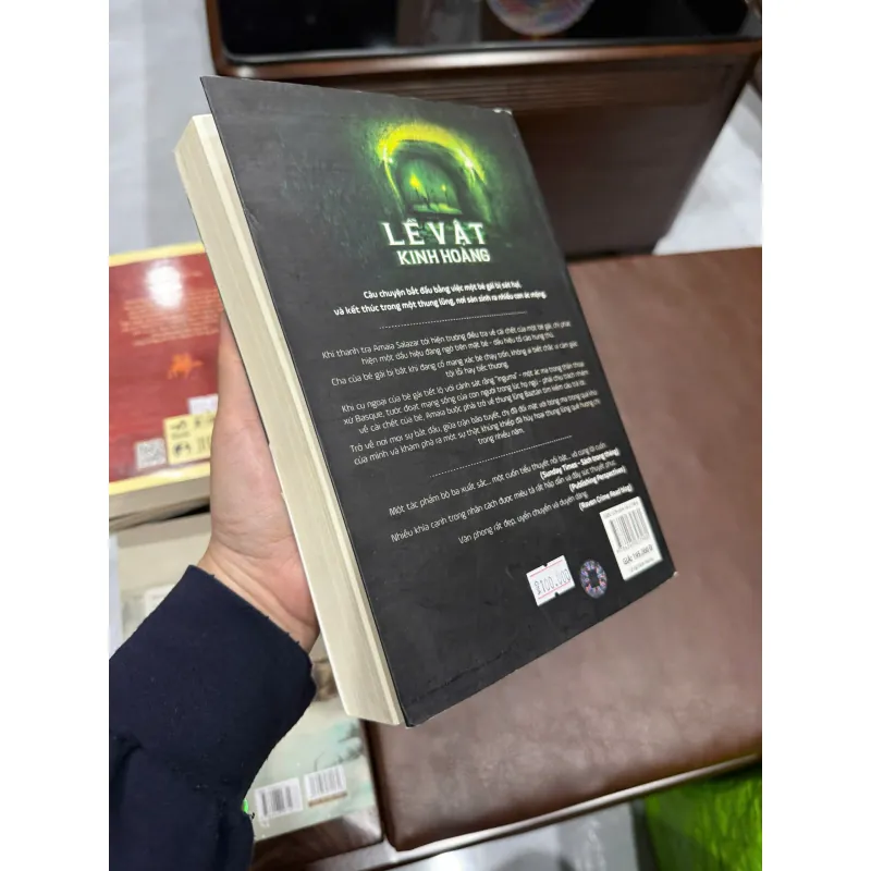 “Lễ Vật Kinh Hoàng” – Dolores Redondo-K2 992670