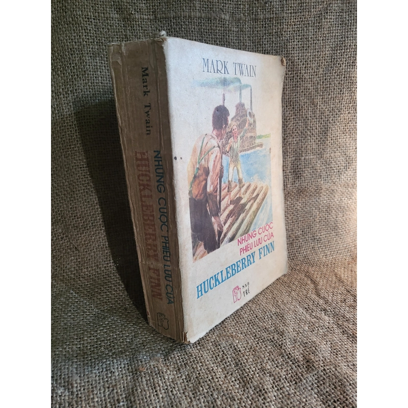 Những cuộc phiêu lưu của Huckleberry Finn
Tiểu thuyết của Mark Twain | 1989 322451