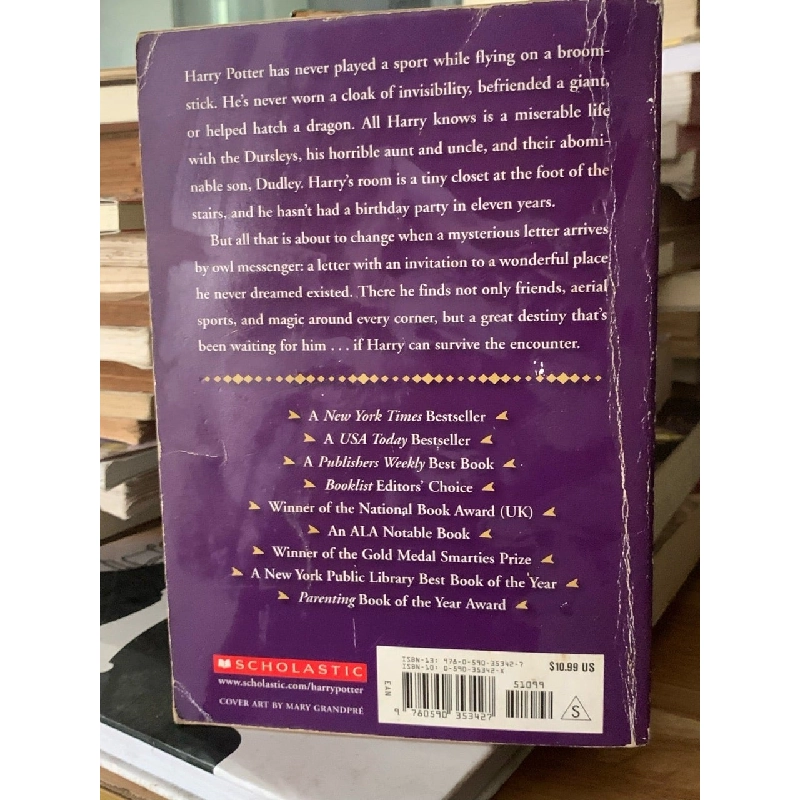 Harry Potter và Hòn đá Phù thủy (Tập 1) 779557