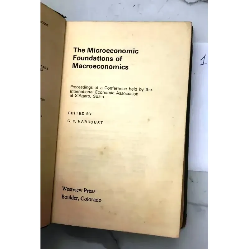 The Microeconomic Foundations of Macroeconomics 1977 - G C Harcourt-nền tảng kinh tế vi mô 602182