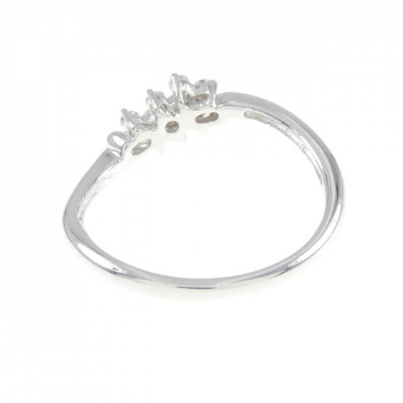 Nhẫn kim cương hoa K18WG 0.16CT 672050