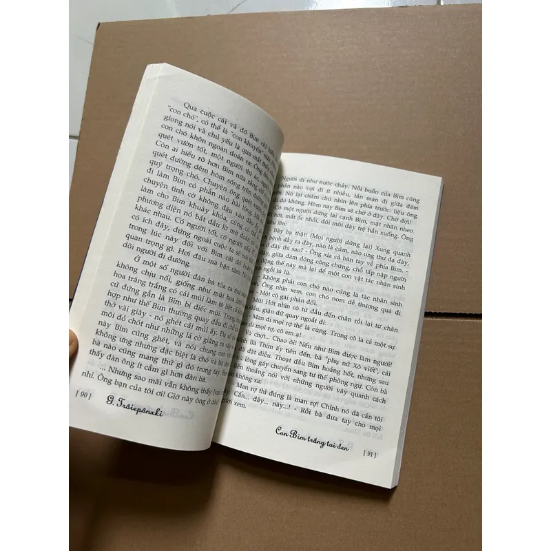 Con bim trắng tai đen 734281