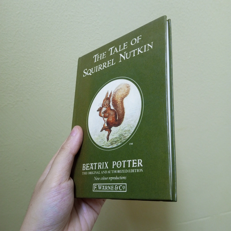 Ngoại văn] The Tale Of Squirrel Nutkin Truyện tranh Luyện đọc Tiếng Anh Trẻ em 549115