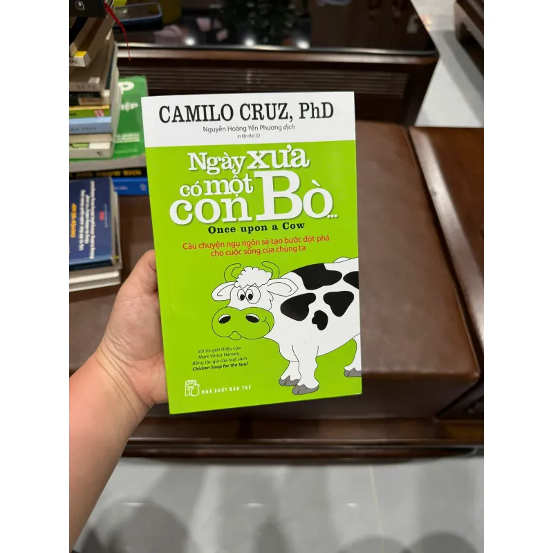 “Ngày Xưa Có Một Con Bò… (Once Upon a Cow)”- K5 1035077