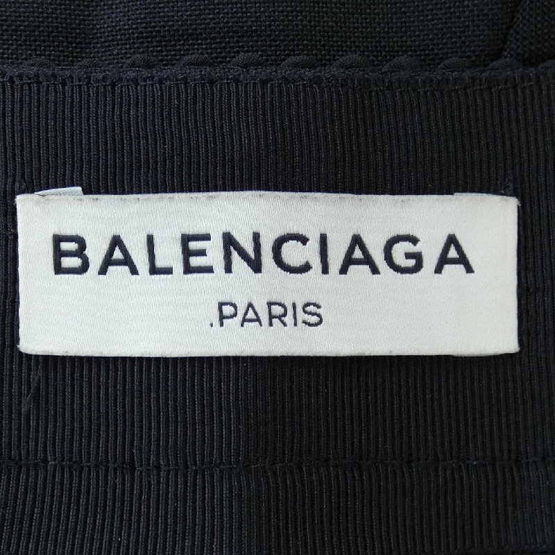Quần short BALENCIAGA - Hàng hiệu Authentic 824832