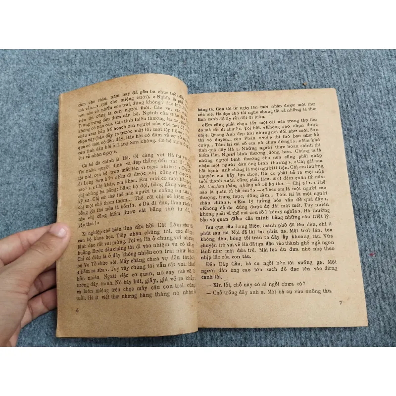 DÒNG SÔNG MÀU MẬN CHÍN - TRIỆU HUẤN 689533