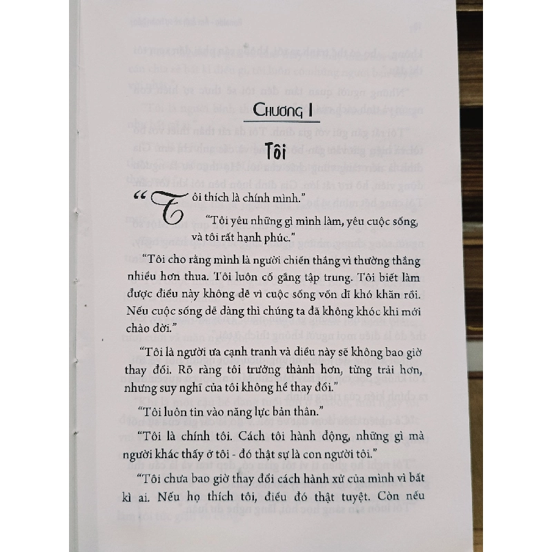 Ronaldo: Ám ảnh về sự hoàn hảo - Luca Caioli (Nhóm Alpha Books dịch) 753567