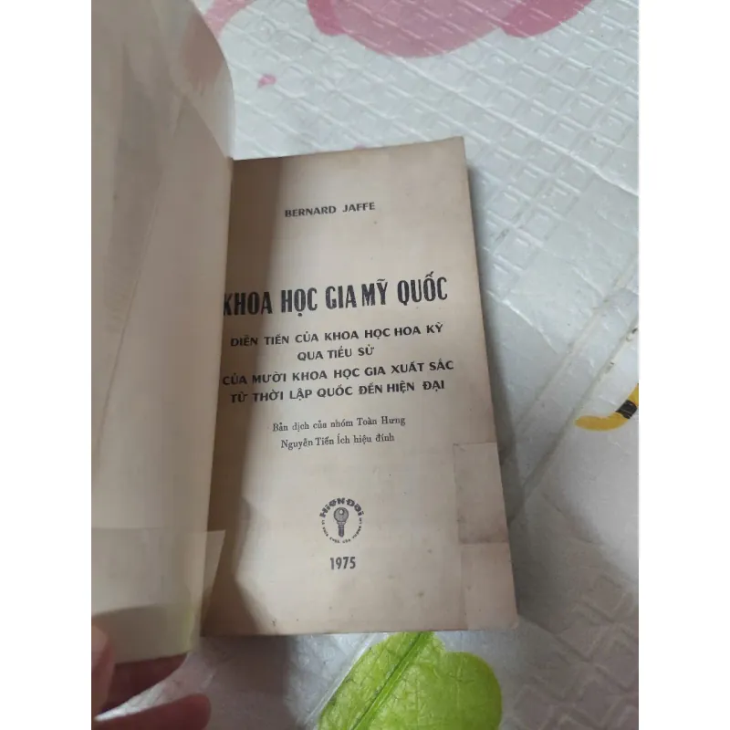Sách Khoa Học Gia Mỹ Quốc T3/1975 - Bernard Jaffe 1001071