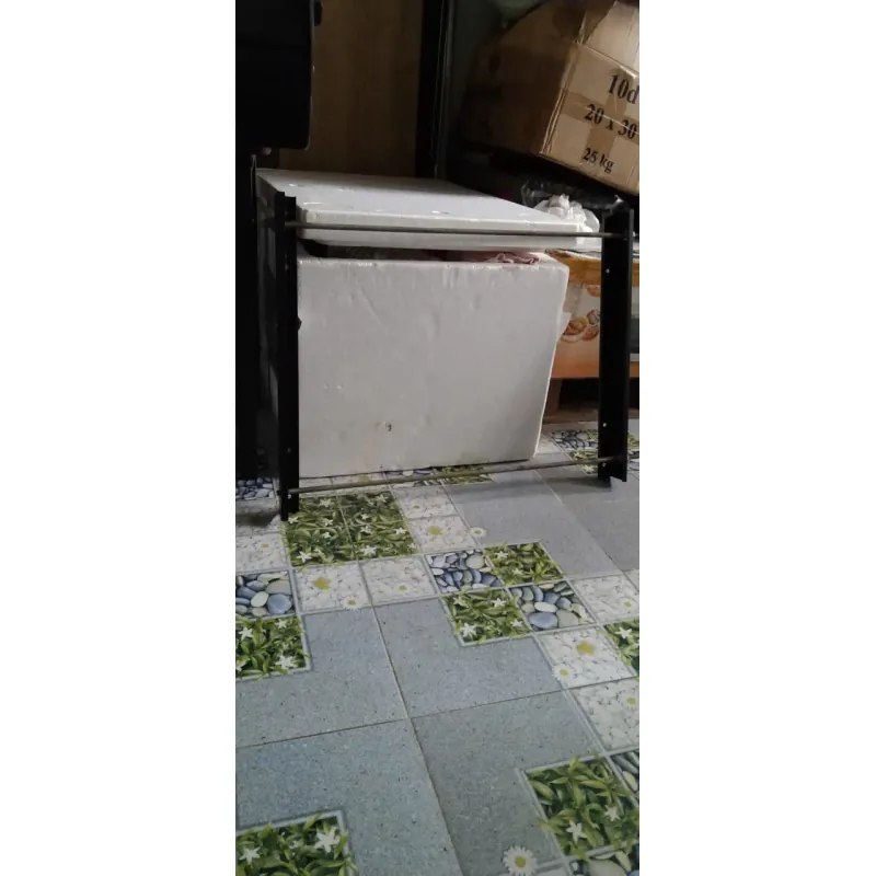 Kệ treo tường cho tivi 49in giá 20k 590762