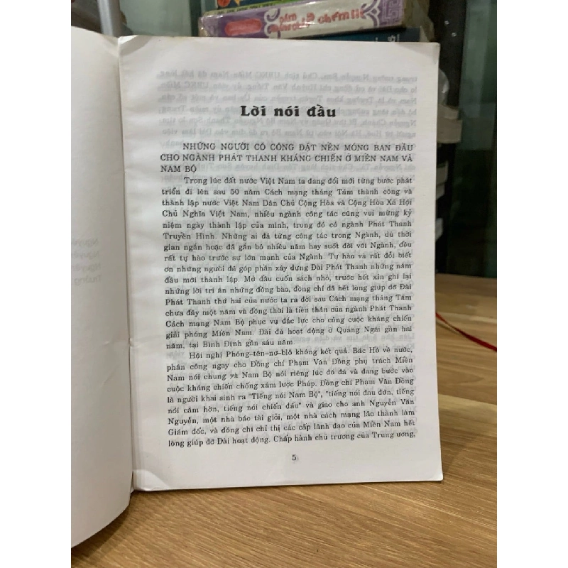 Về nguồn -NXB Trẻ 751084