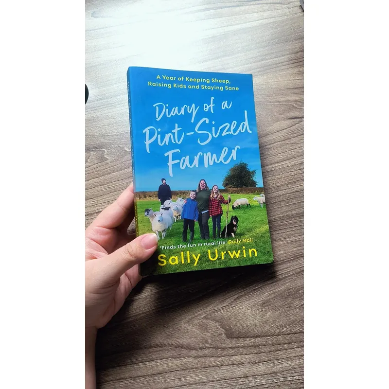 Diary of a Pint-Sized Farmer: A Year of Keeping Sheep, Raising Kids, and Staying Sane 723156