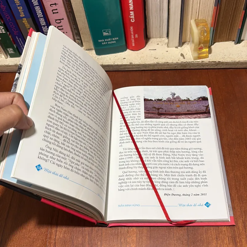 II Ký Và Thơ: Một Thời Để Nhớ - Trần Minh Hùng - 2012 782344