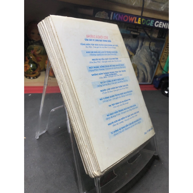 Những người con của các vị lãnh đạo nổi tiếng Trung Quốc mới 70% ố bẩn có dấu mộc và viết nhẹ trang đầu 1998 Văn Địch - Cổ Toàn HPB0906 SÁCH LỊCH SỬ - CHÍNH TRỊ - TRIẾT HỌC 914756