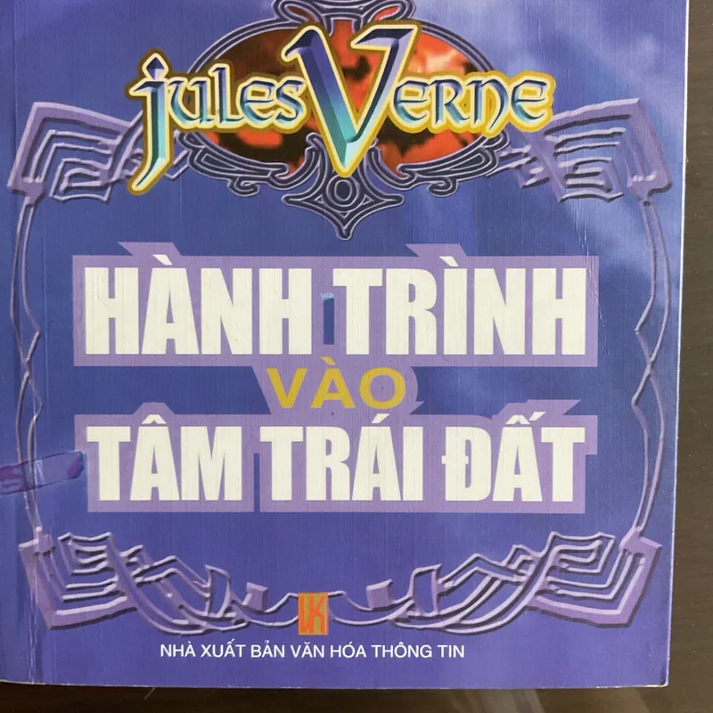[PHIÊU LƯU] Hành trình vào tâm Trái đất - Jules Verne 717024