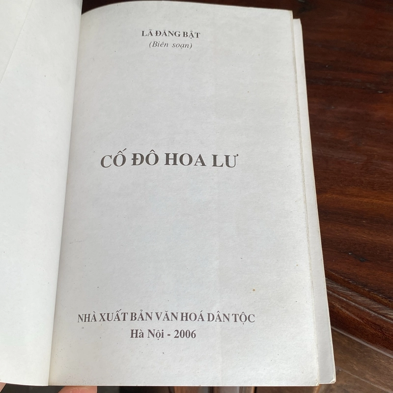CỐ ĐÔ HOA LƯ (XB 2006) 502289