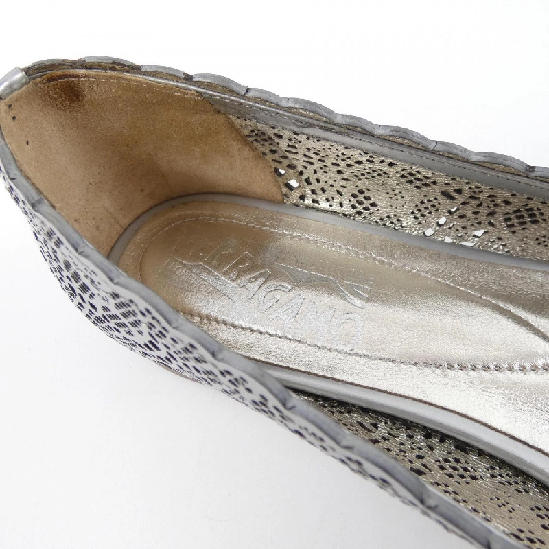 Giày SALVATORE FERRAGAMO - Hàng hiệu Authentic 830566