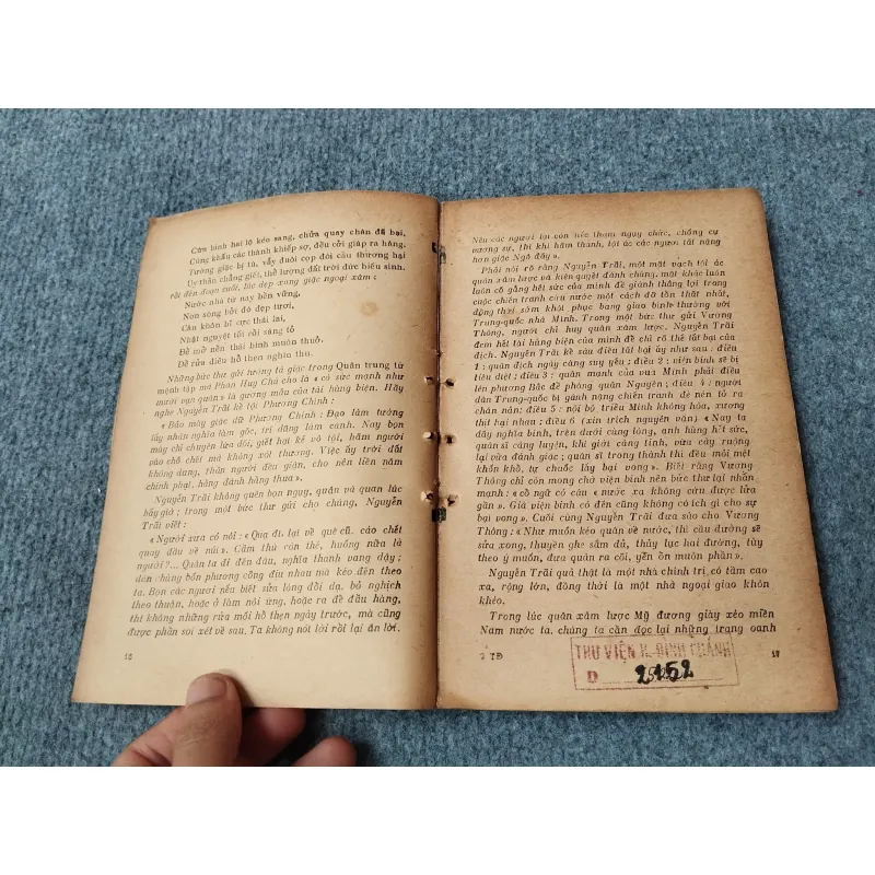 TRÊN ĐƯỜNG TÌM HIỂU SỰ NGHIỆP THƠ VĂN NGUYỄN TRÃI 701891