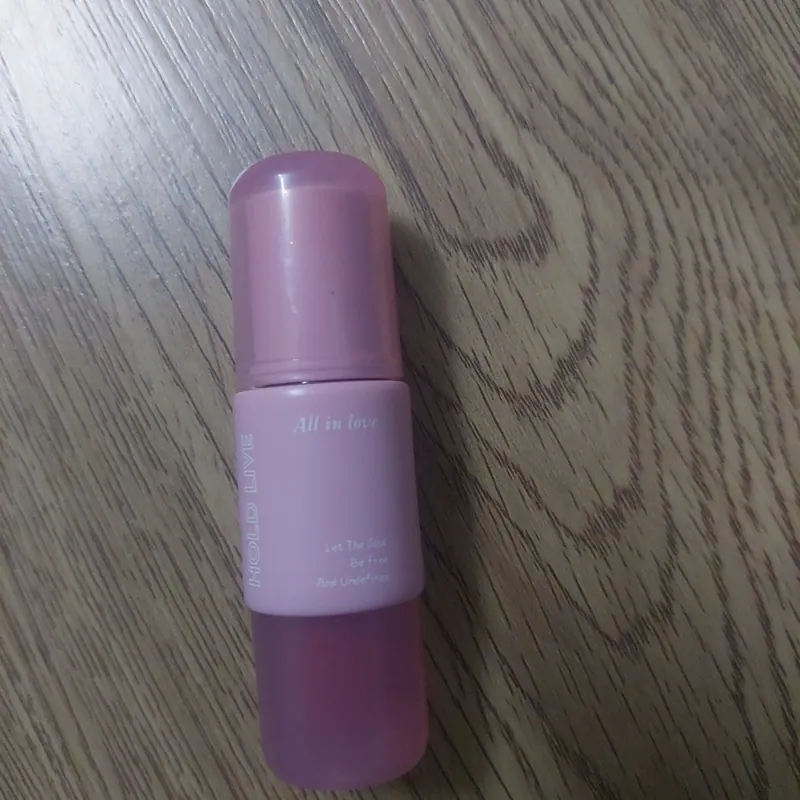 Son kem bùn hold live 688201