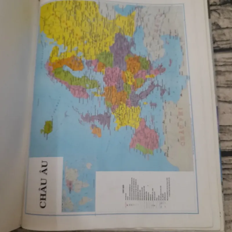 Các nước và lãnh thổ trên thế giới. Thông tin tổng hợp. Chủ biên Đoàn Mạnh Giao 603835