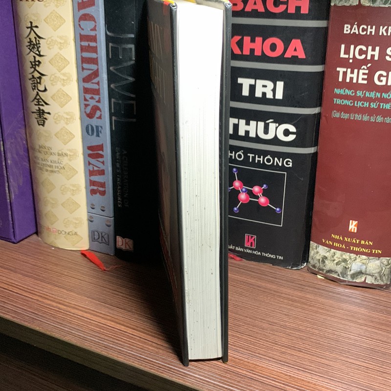 Damn Right! - Vén Màn Bí Ẩn Về Tỷ Phú Charlie Munger Cánh Tay Phải Của Warren Buffett 186405