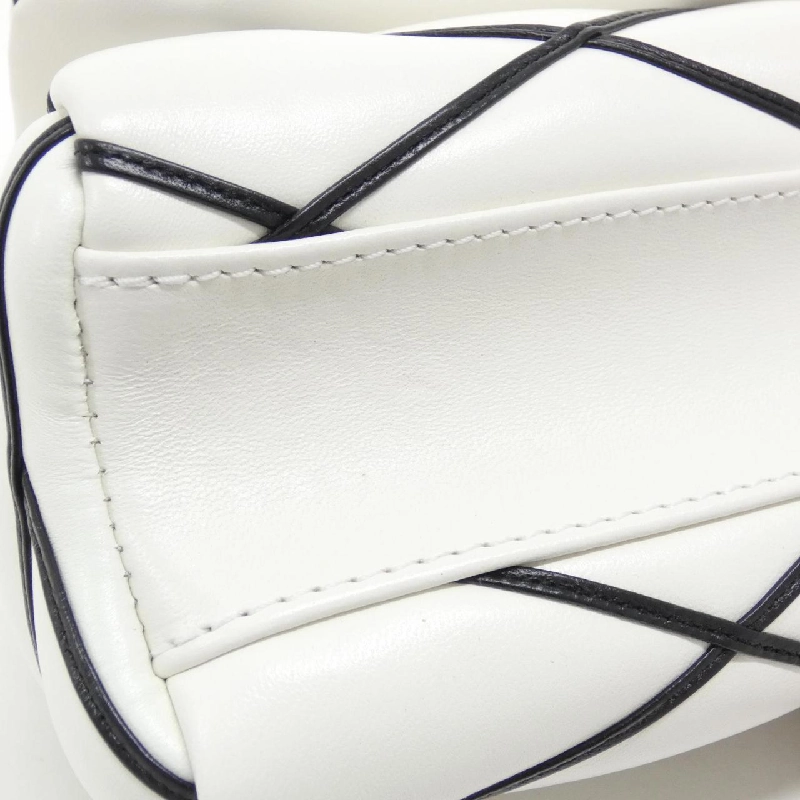 Túi đeo vai Louis Vuitton GO-14 MM M22890 609306