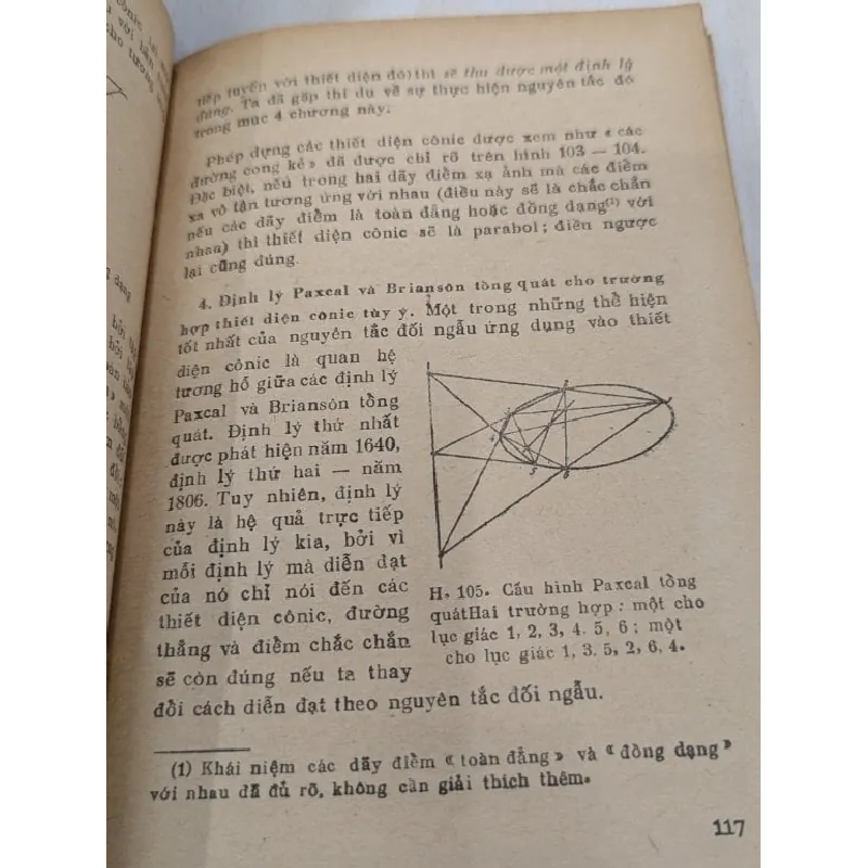 Toán học là gì - R.Courant & H.Robbins 696077