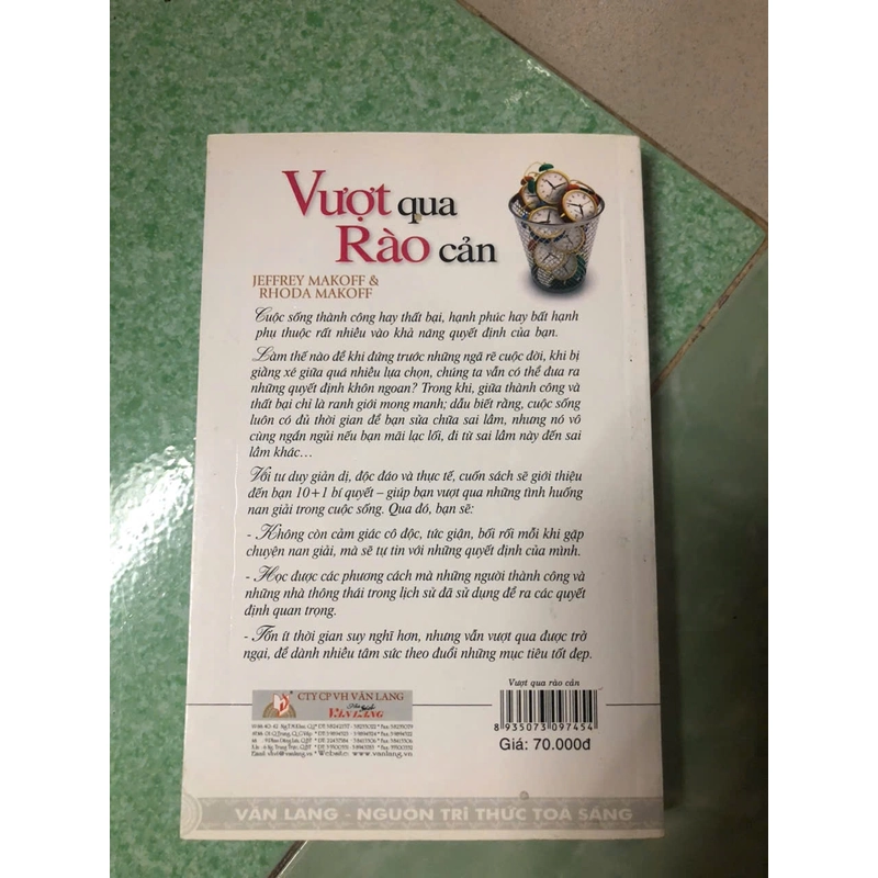 Vượt qua rào cản 352932