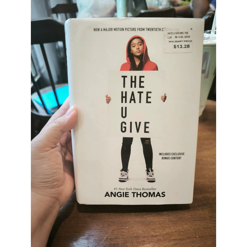 Ngoại văn bán chạy NYT về nạn phân biệt chủng tộc - THE HATE U GIVE - ANGIE THOMAS 474705