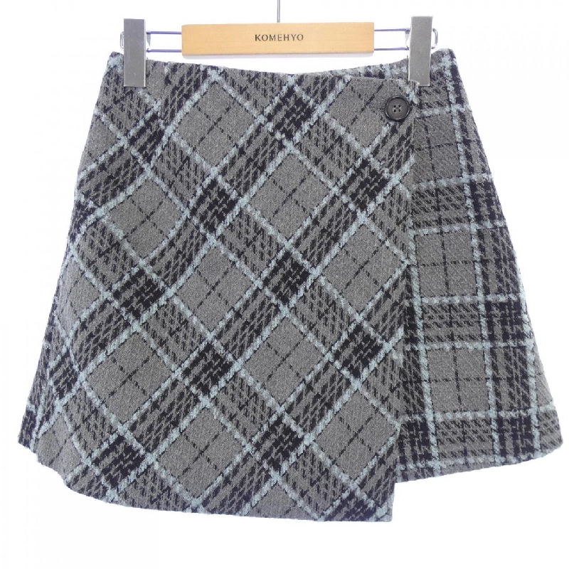 Quần short Lily Brown - Hàng hiệu Authentic 885085