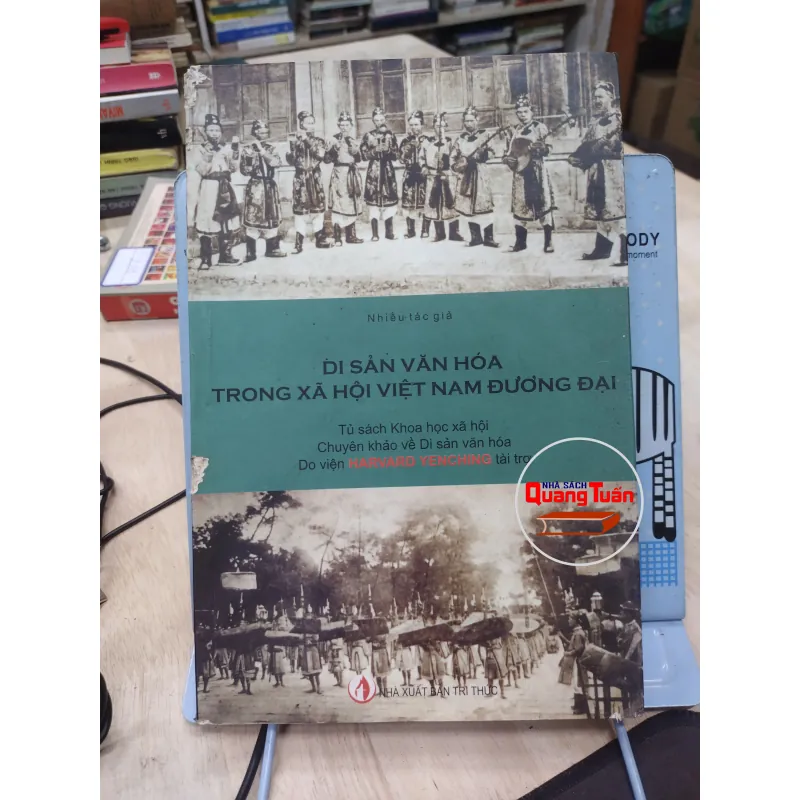 Sách: Di sản văn hoá trong xã hội Việt Nam đương đại (B2) 757612