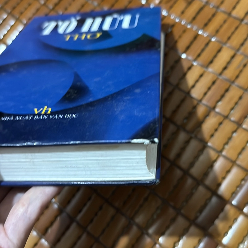 Thơ Tố Hữu - Đông Tây xuất bản 501573