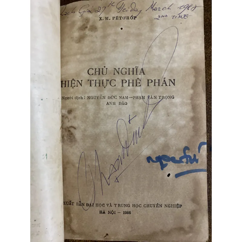 Chủ nghĩa hiện thực phê phán của tác giả X. M. Pêtorốp (S. M. Petrov) 1025513