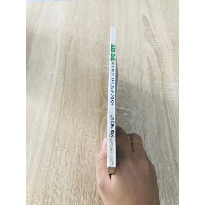 HỎI ĐÁP VỀ SỨC KHỎE VÀ BỆNH TẬT TRẺ EM  1000585