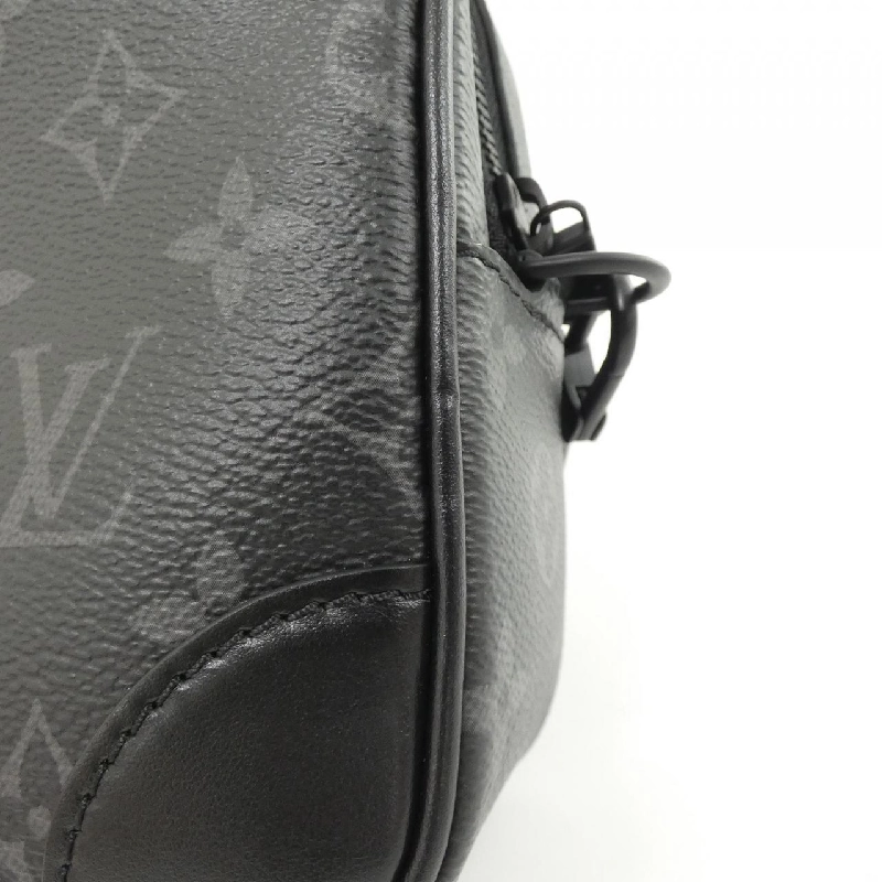 Túi xách Louis Vuitton Monogram Eclipse Pochette Cassie M82076 618498