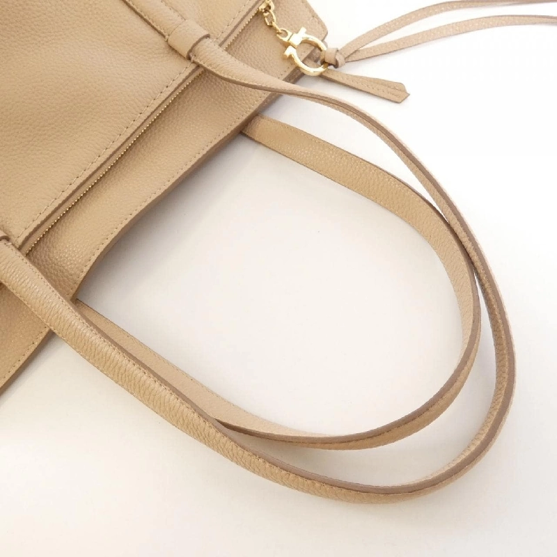 Túi Salvatore Ferragamo 21 F215 615240