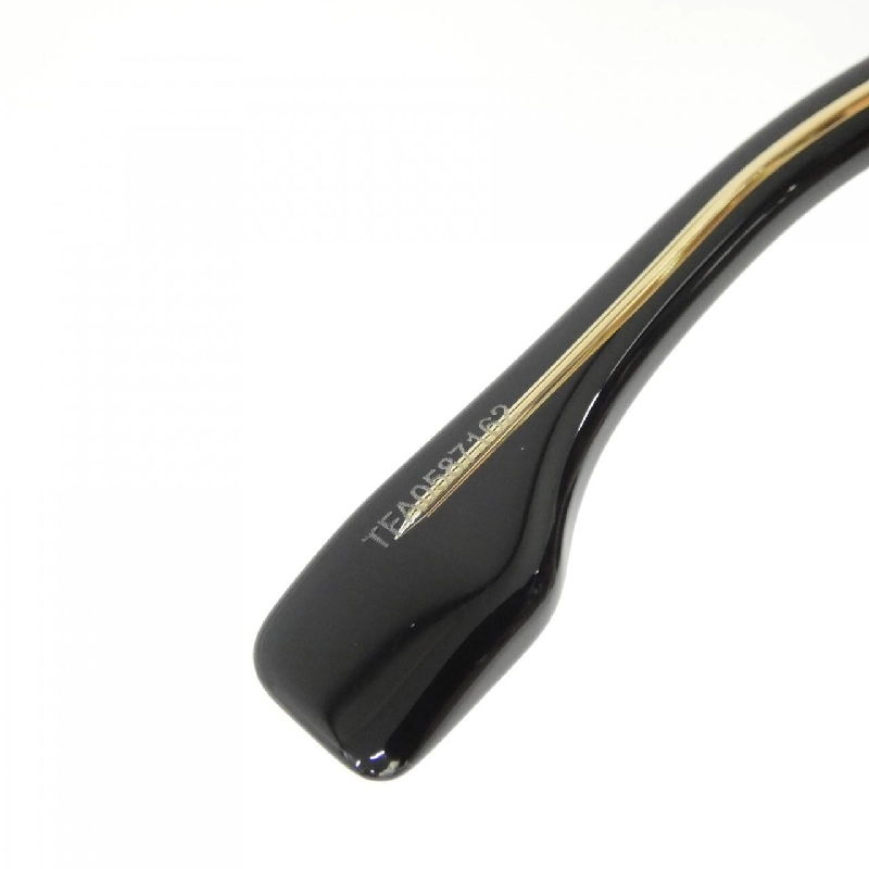 【Sản phẩm mới】Kính mát Fendi FE40137F 625146